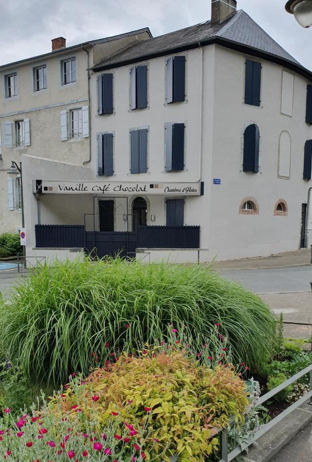 Vanille Cafe Chocolat Bagneres-de-Bigorre Exterior photo